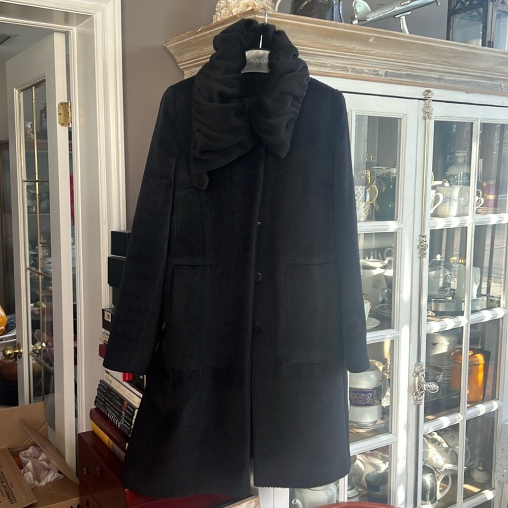 NWOT MALLIA PIACENZA Black Baby Lama Coat, 10